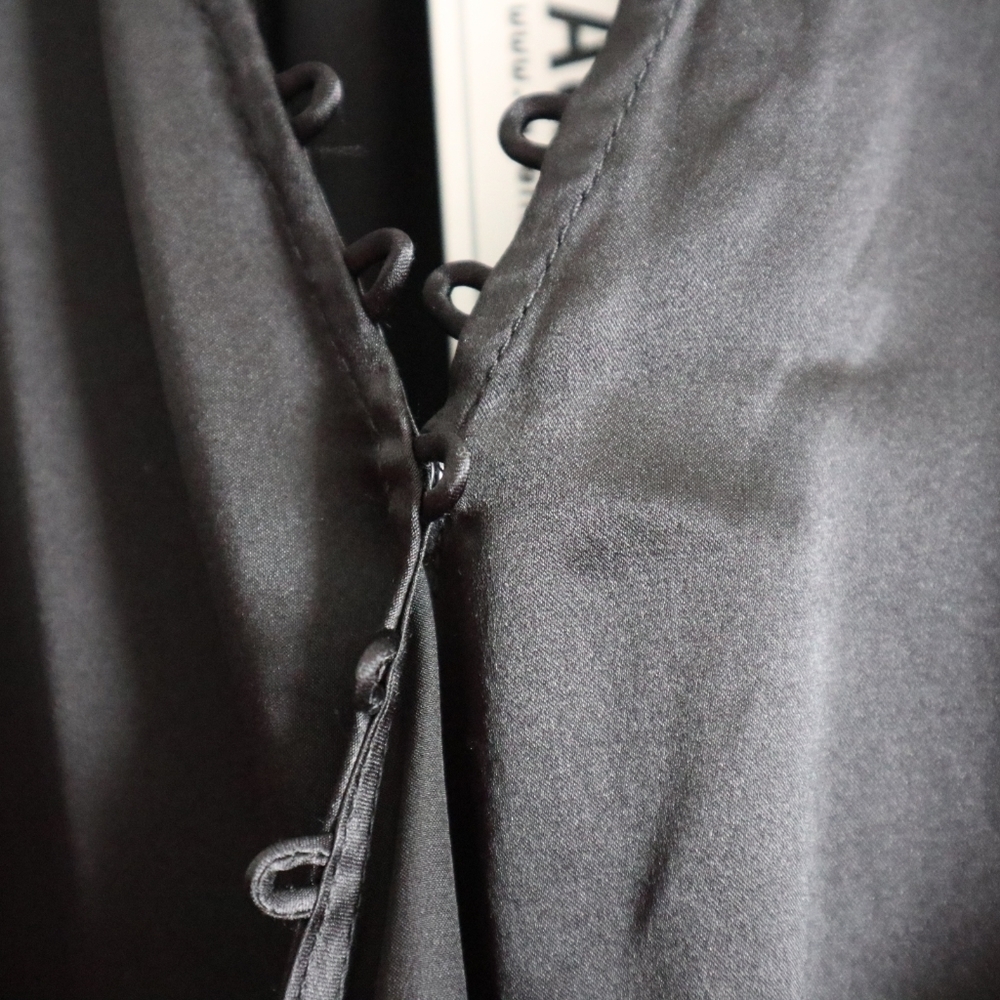 L'AGENECE Silk LS V-Neck Romper - Picture 5 of 9